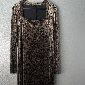 Share Similar items Sponsored See all   VTG Silhouettes Velvet Maxi Dress Sz 26